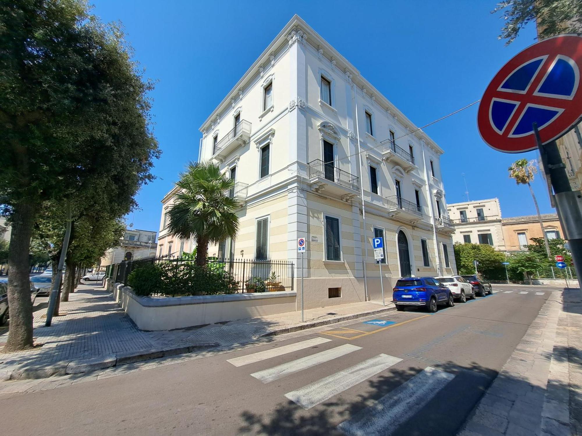 Bed and Breakfast Palazzo Castellano Лечче Екстер'єр фото
